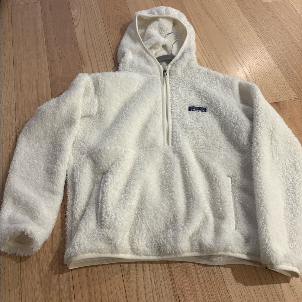 Patagonia Cream Fleece Jacket
